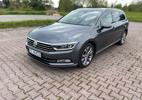 Volkswagen Passat cena 72500 przebieg: 198000, rok produkcji 2015 z Rzeszów małe 92